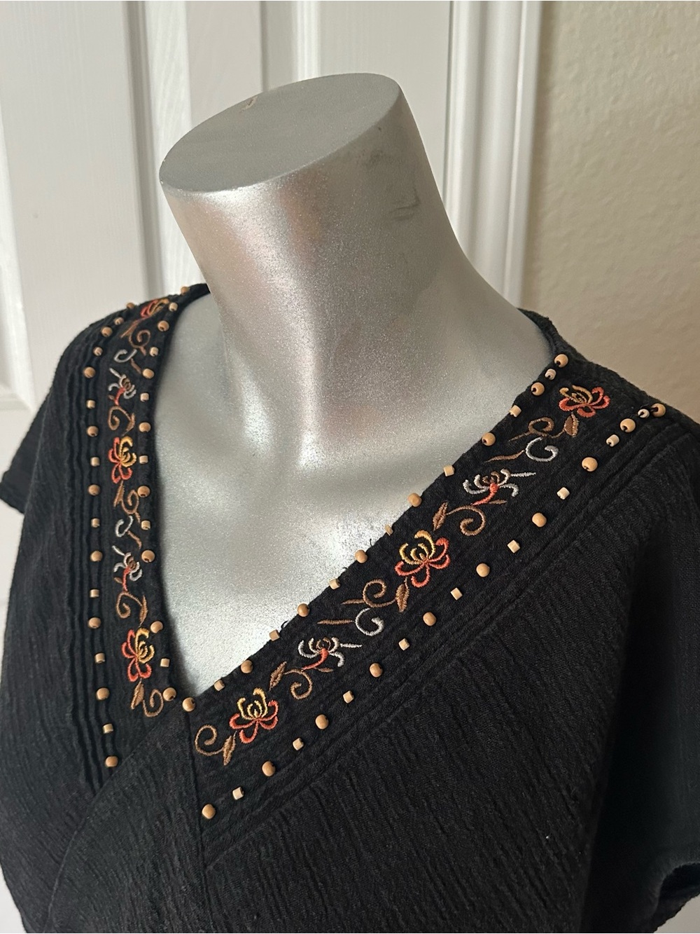 White Stag Black Beaded Floral Embroidered Neckline Top - Picture 2 of 5